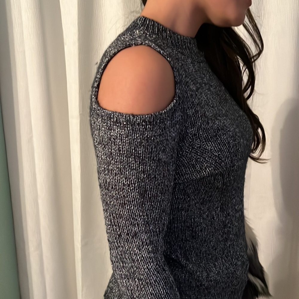 Boston Proper Black & White Cold-Shoulder Sweater with Faux Fur Cuffs - Picture 3 of 4